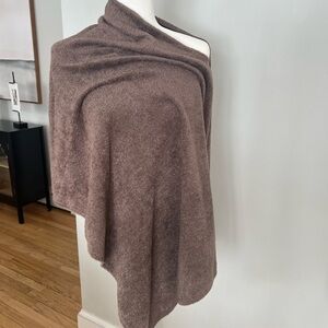 Barefoot Dreams Cozy Chic Brown Wrap